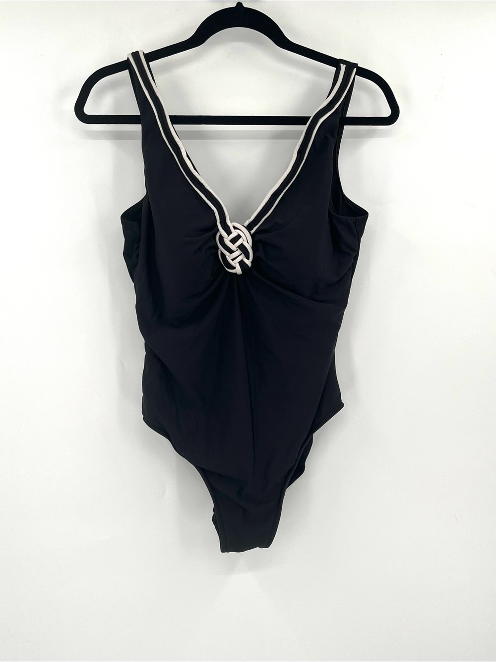 MIRACLESUIT One Piece Swimsuit 14 Black Knot Accent V Neck Slimming Beach Women